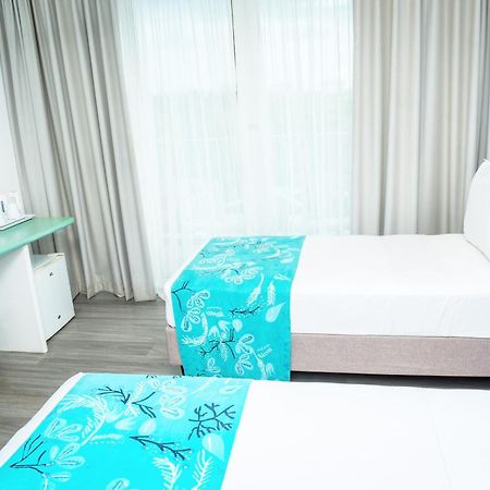 Blue Beach Galle Ngoại thất bức ảnh